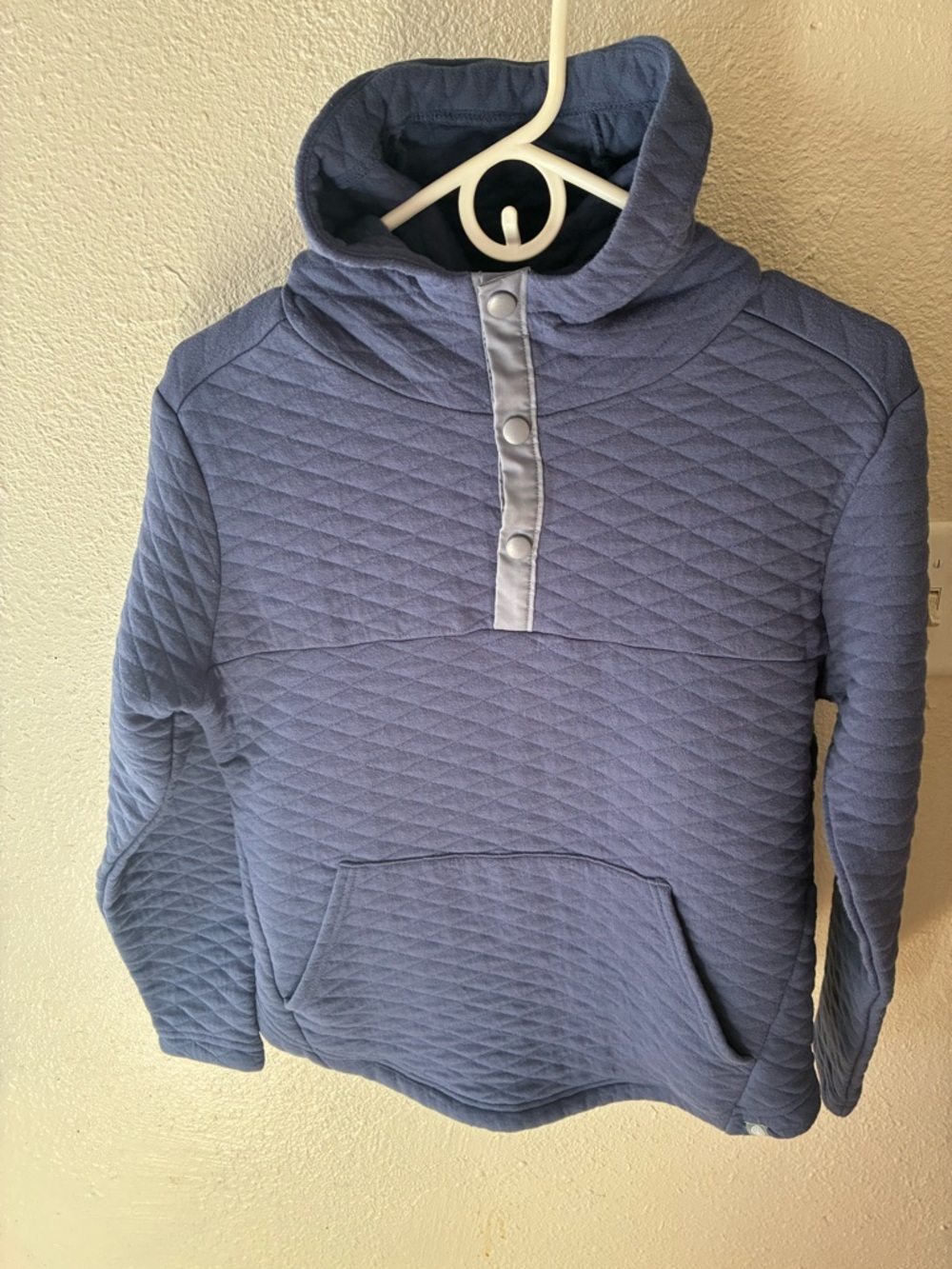 44 Degrees North Quilted Hoodie Pullover